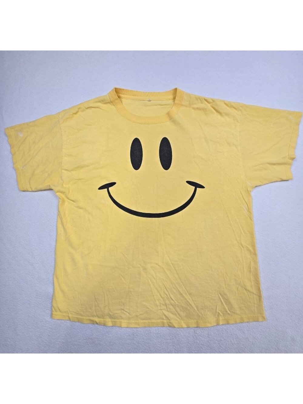 Vintage Yellow XL Shareholders 2004 Store 359 Smiley Face Graphic Unisex T-Shirt